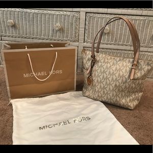 Michael Kors Tote